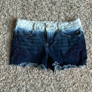 SO Jean shorts sz 14